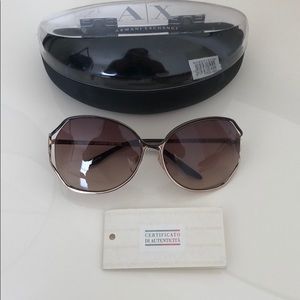 Armani Exchange oval sunglasses